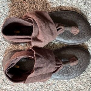 Brown Sandals with Wrap Design